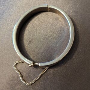 Vintage Gold Tone Oval Hinge Bracelet With Safety Chain